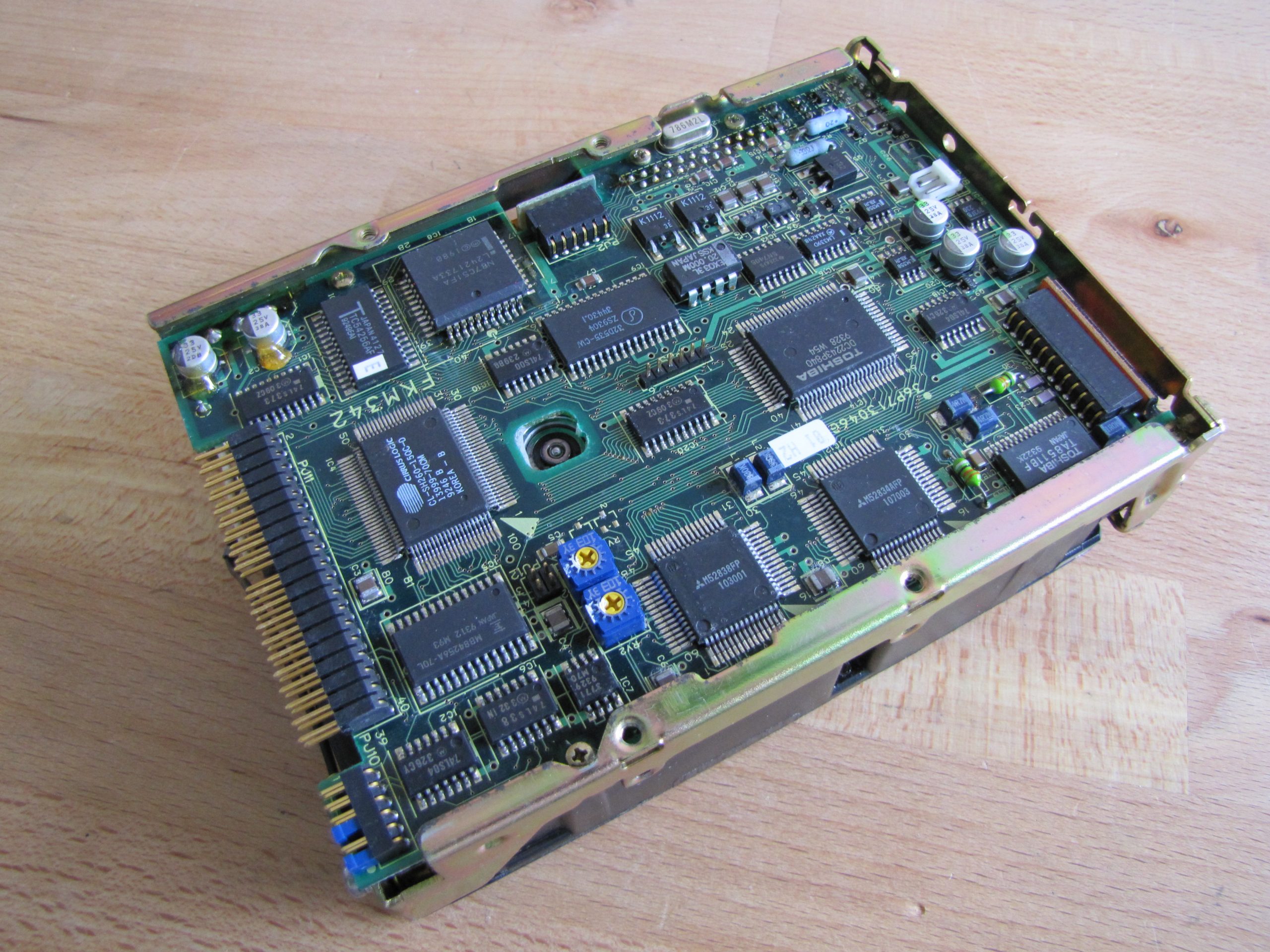 toshiba-mk234fc-back